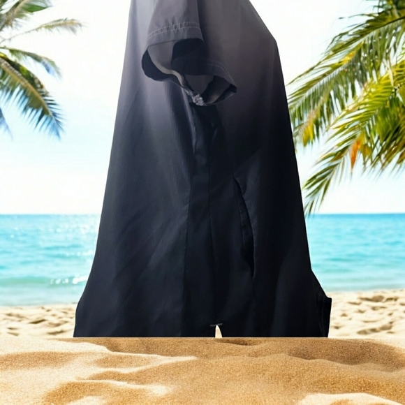 Koi Lite woman's lightweight Scrub Top in size XL. - Picture 5 of 5